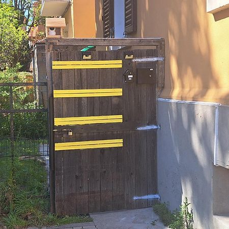 Fiera Bolognina - Komodo - Appartamento Completo Con Giardino E Parcheggio Privato Bologna Eksteriør billede